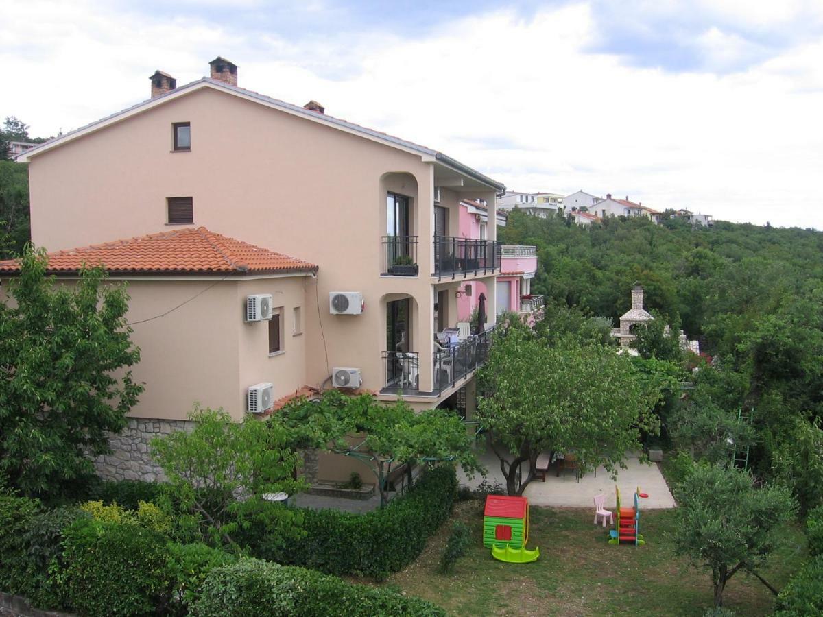 Ferienwohnung Apartman Valentic Jadranovo Exterior foto